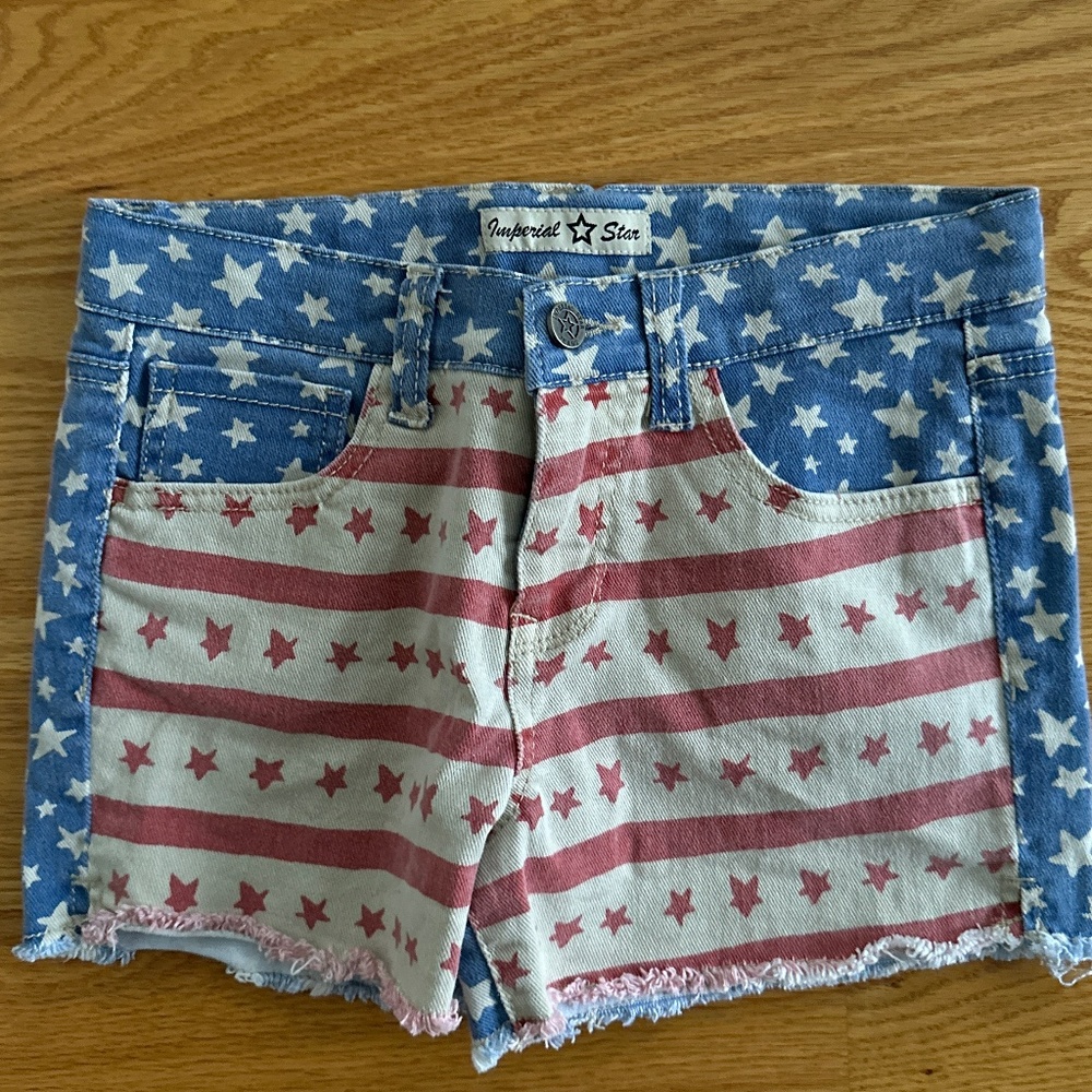 Imperial Star NWOT Stars & Stripes Jean Shorts (12)